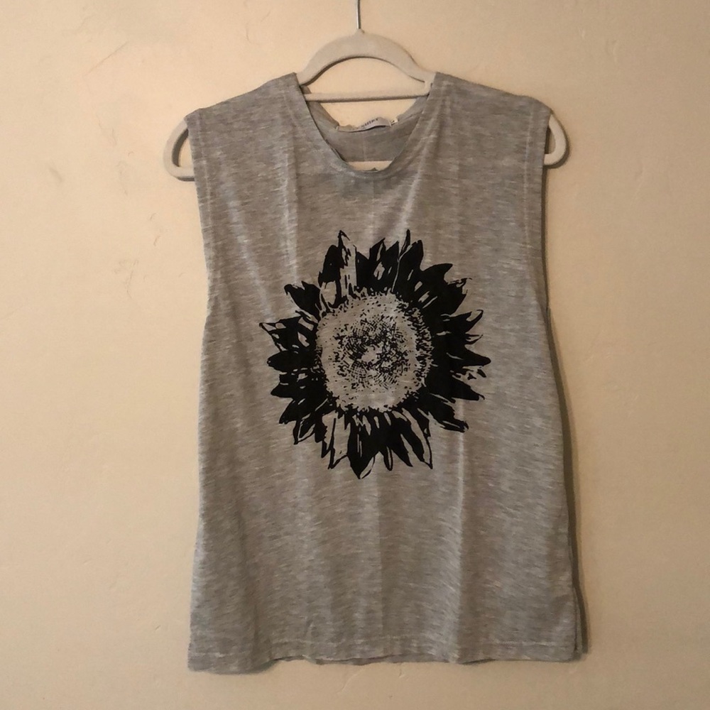 Flower muscle tees